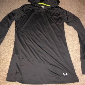 Under armour dry fit long sleeve hooded shirt